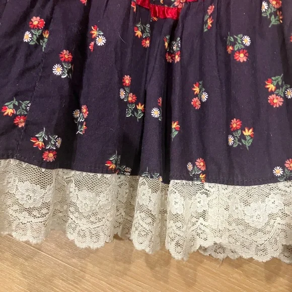 Beautiful Gunne Sax Floral Dress with Red and White Accents - Picture 9 of 9